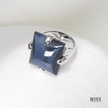 R355